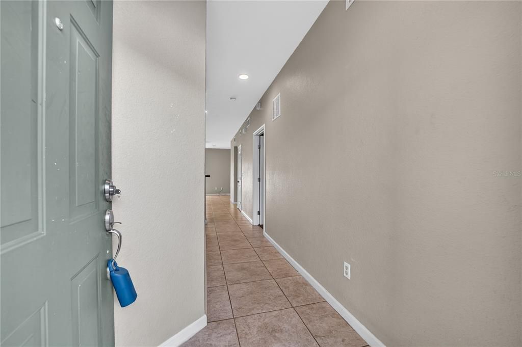 For Sale: $167,500 (2 beds, 2 baths, 1143 Square Feet)