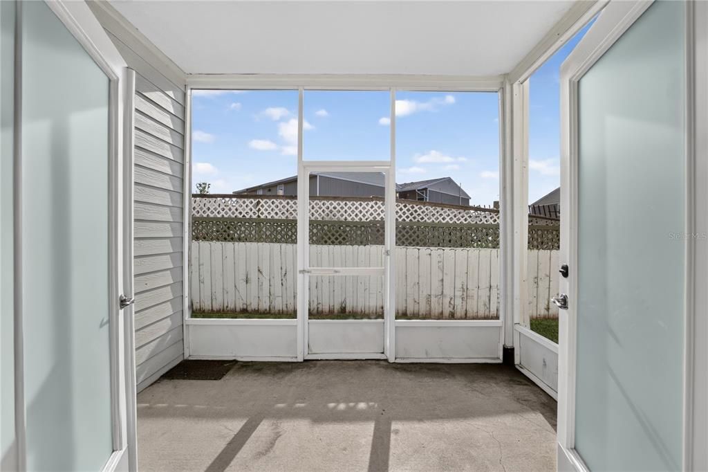 For Sale: $167,500 (2 beds, 2 baths, 1143 Square Feet)