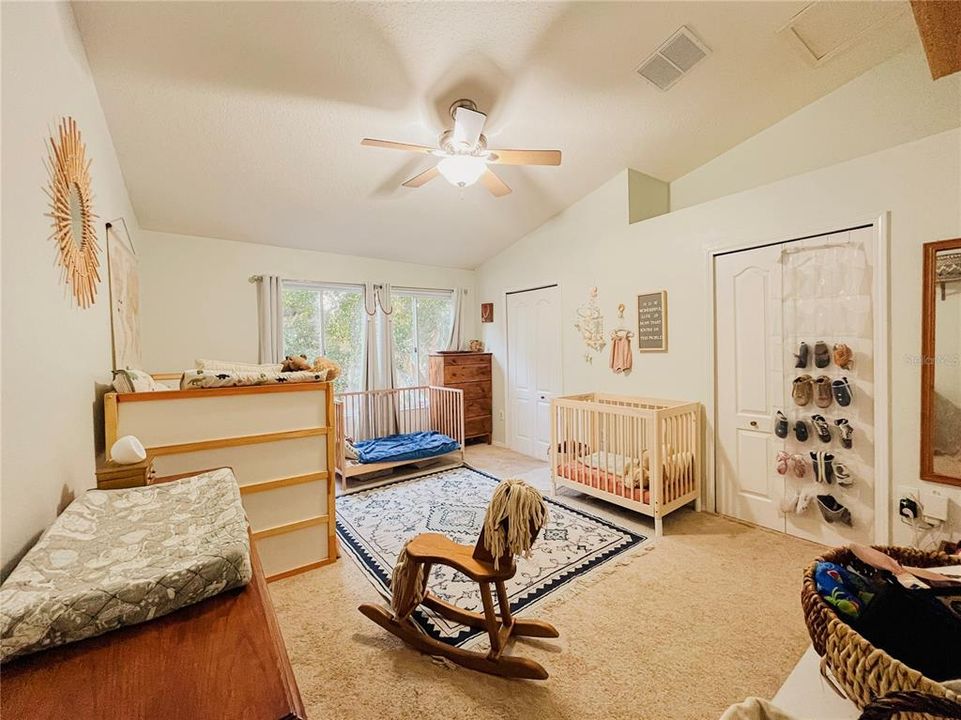 На продажу: $215,000 (2 спален, 2 ванн, 1184 Квадратных фут)