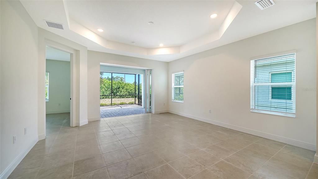 Active With Contract: $428,990 (2 beds, 2 baths, 1530 Square Feet)