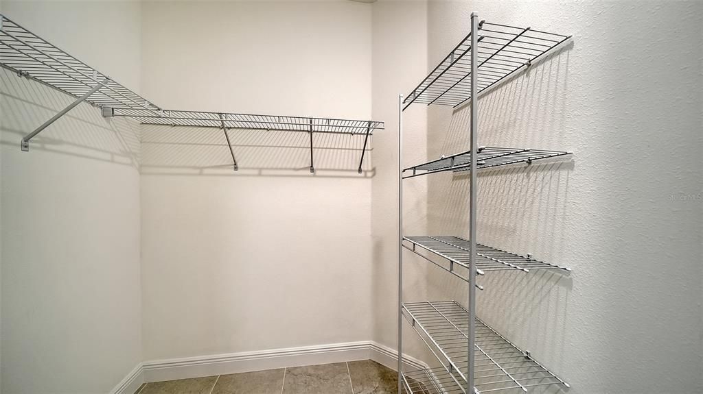 Active With Contract: $428,990 (2 beds, 2 baths, 1530 Square Feet)