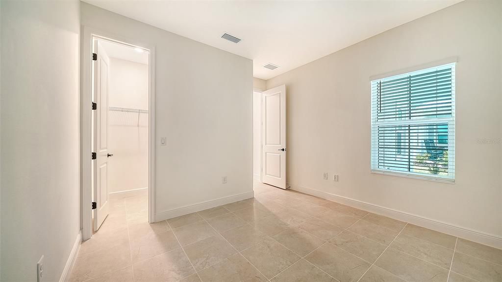 Active With Contract: $428,990 (2 beds, 2 baths, 1530 Square Feet)
