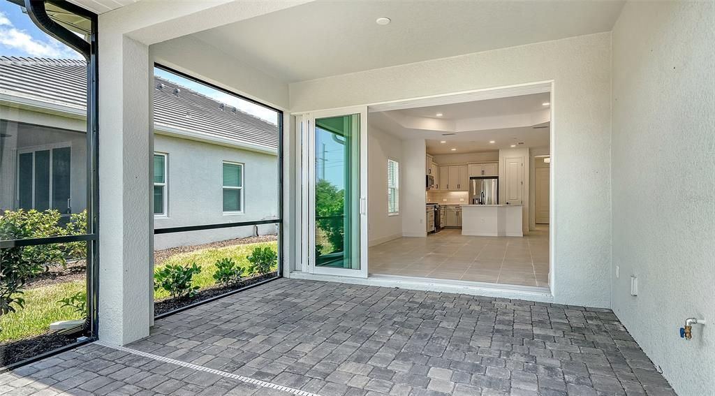 Active With Contract: $428,990 (2 beds, 2 baths, 1530 Square Feet)