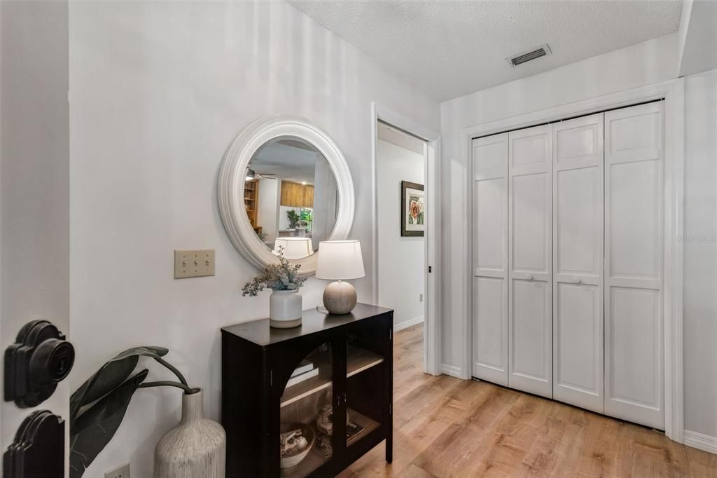 For Sale: $499,000 (3 beds, 3 baths, 1893 Square Feet)