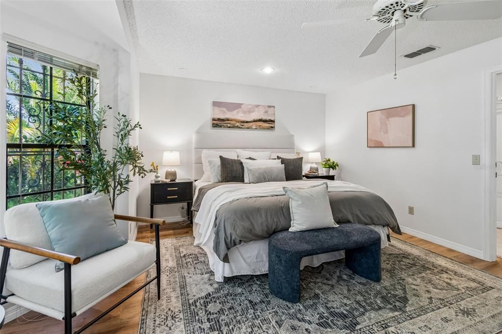 For Sale: $499,000 (3 beds, 3 baths, 1893 Square Feet)
