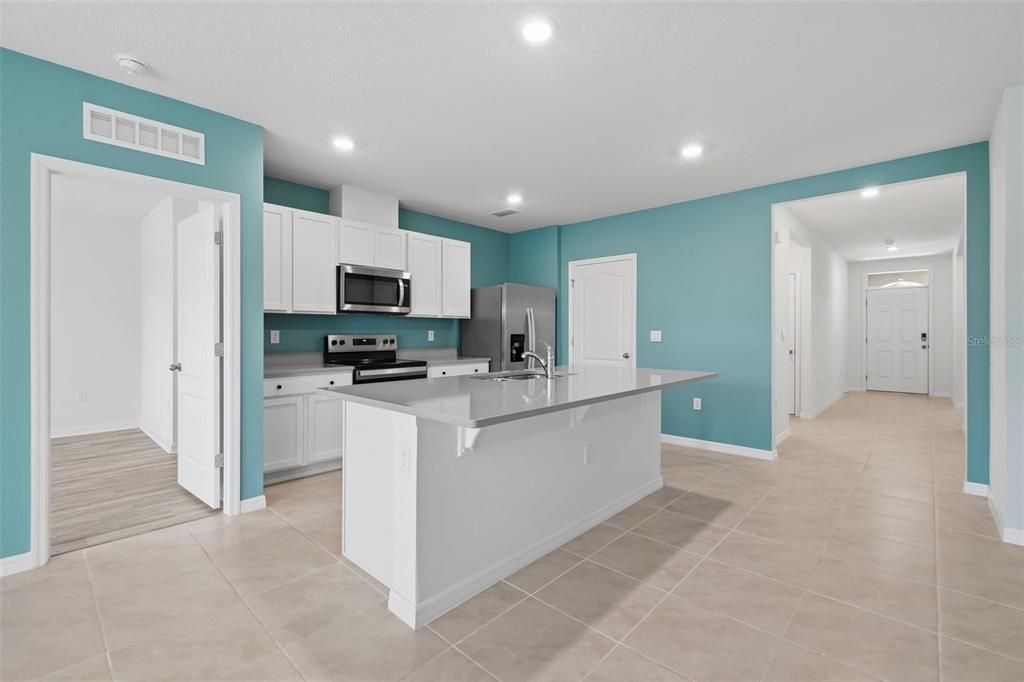For Sale: $415,000 (3 beds, 2 baths, 1710 Square Feet)
