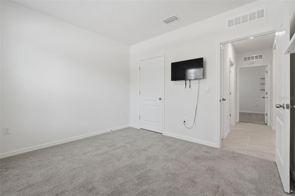 For Sale: $415,000 (3 beds, 2 baths, 1710 Square Feet)