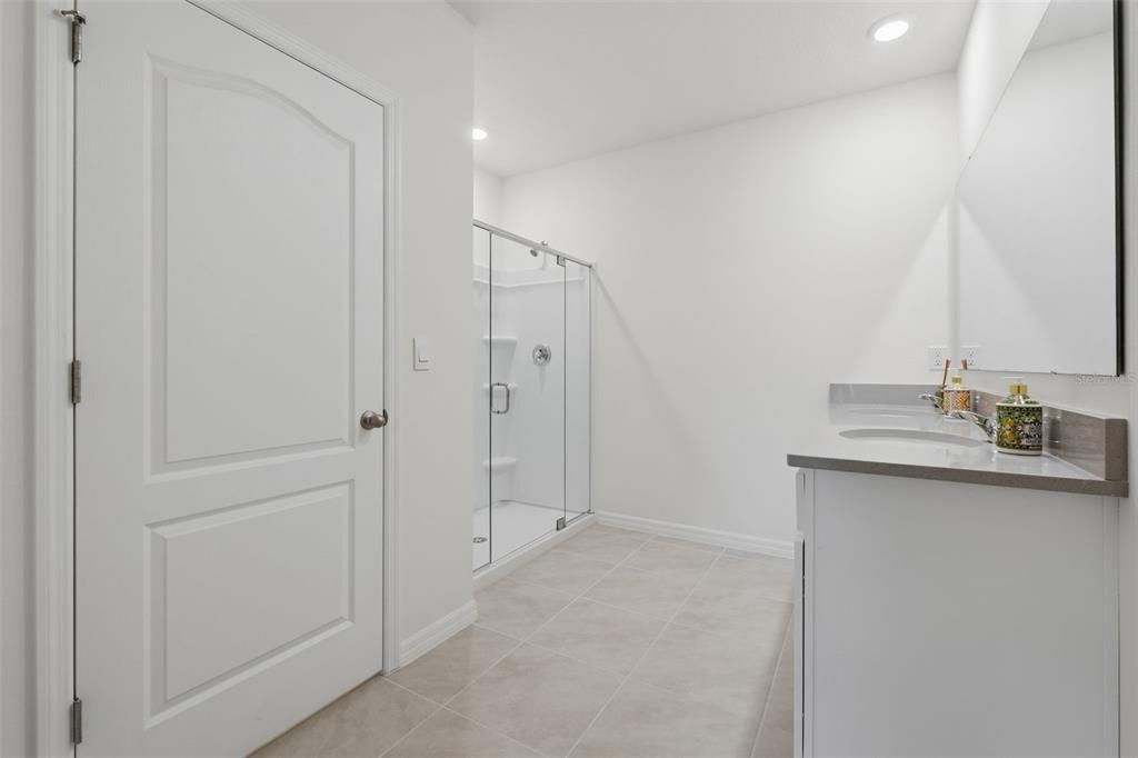 For Sale: $415,000 (3 beds, 2 baths, 1710 Square Feet)