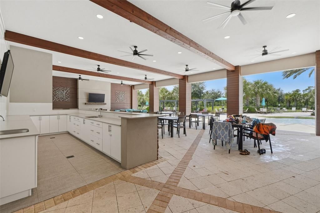 For Sale: $415,000 (3 beds, 2 baths, 1710 Square Feet)