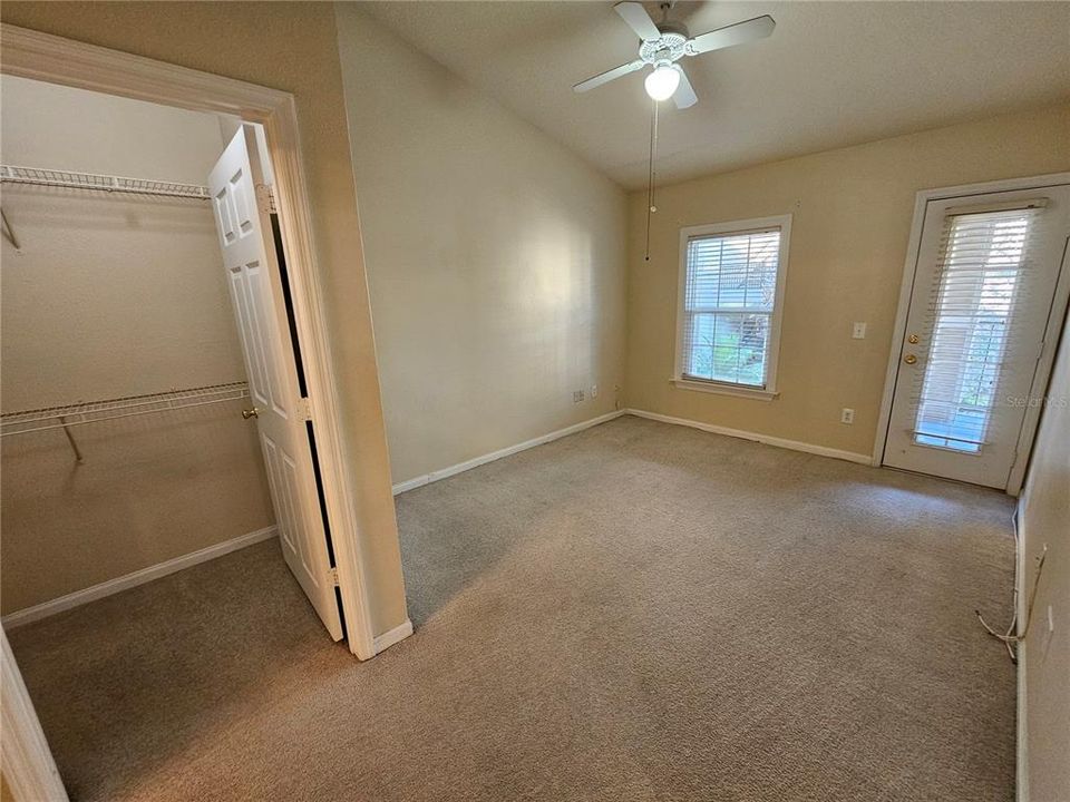 For Rent: $2,000 (3 beds, 2 baths, 1423 Square Feet)