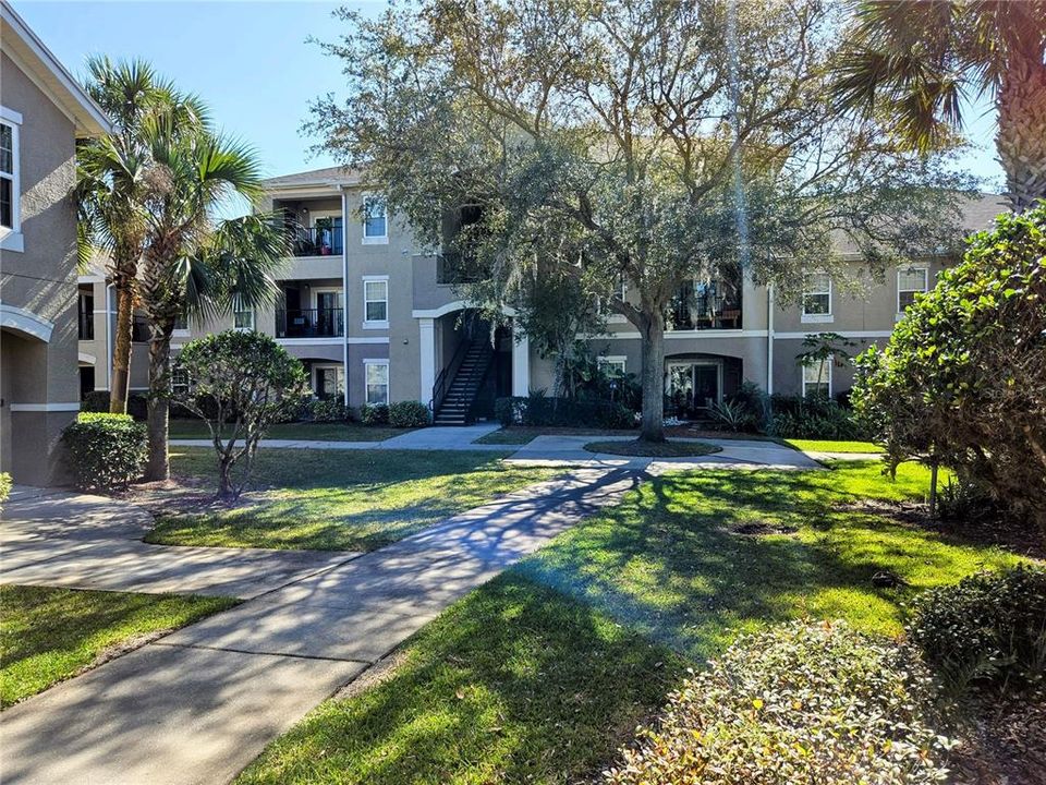 For Rent: $2,000 (3 beds, 2 baths, 1423 Square Feet)
