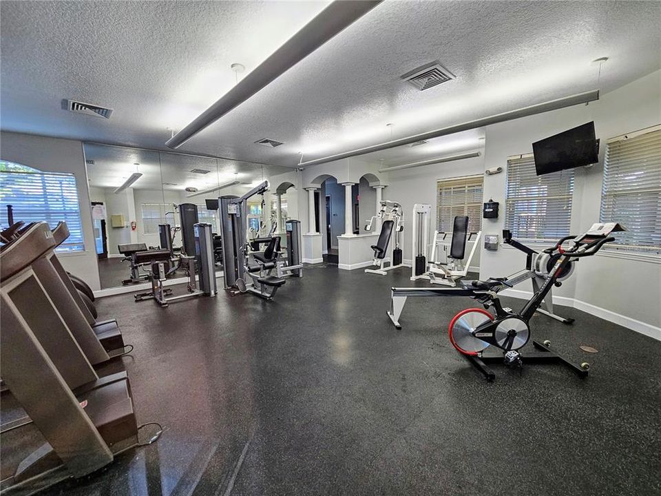For Rent: $2,000 (3 beds, 2 baths, 1423 Square Feet)