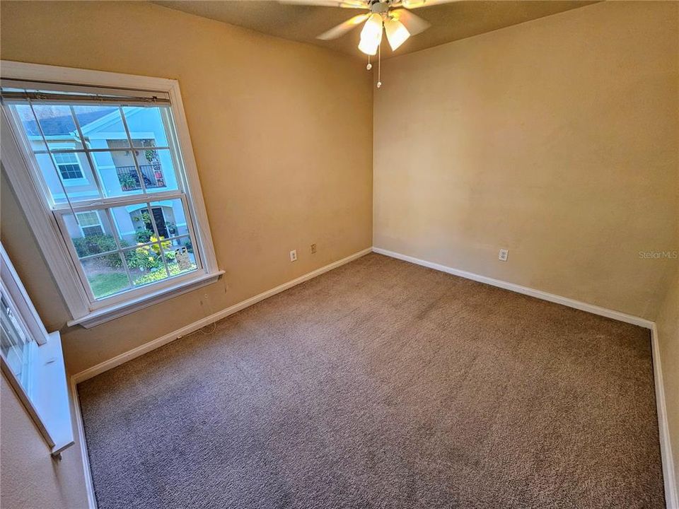 For Rent: $2,000 (3 beds, 2 baths, 1423 Square Feet)