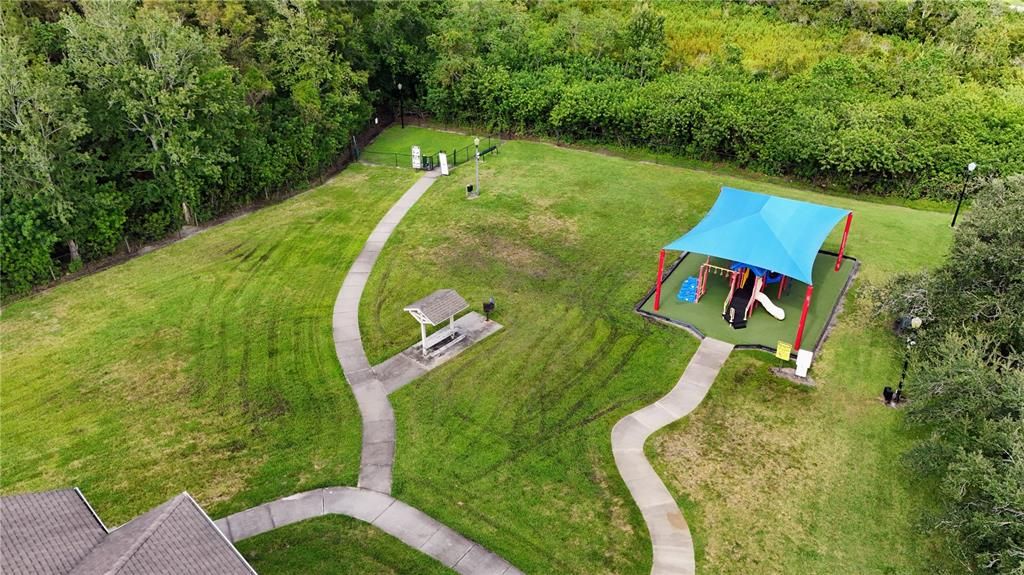 For Rent: $2,000 (3 beds, 2 baths, 1423 Square Feet)