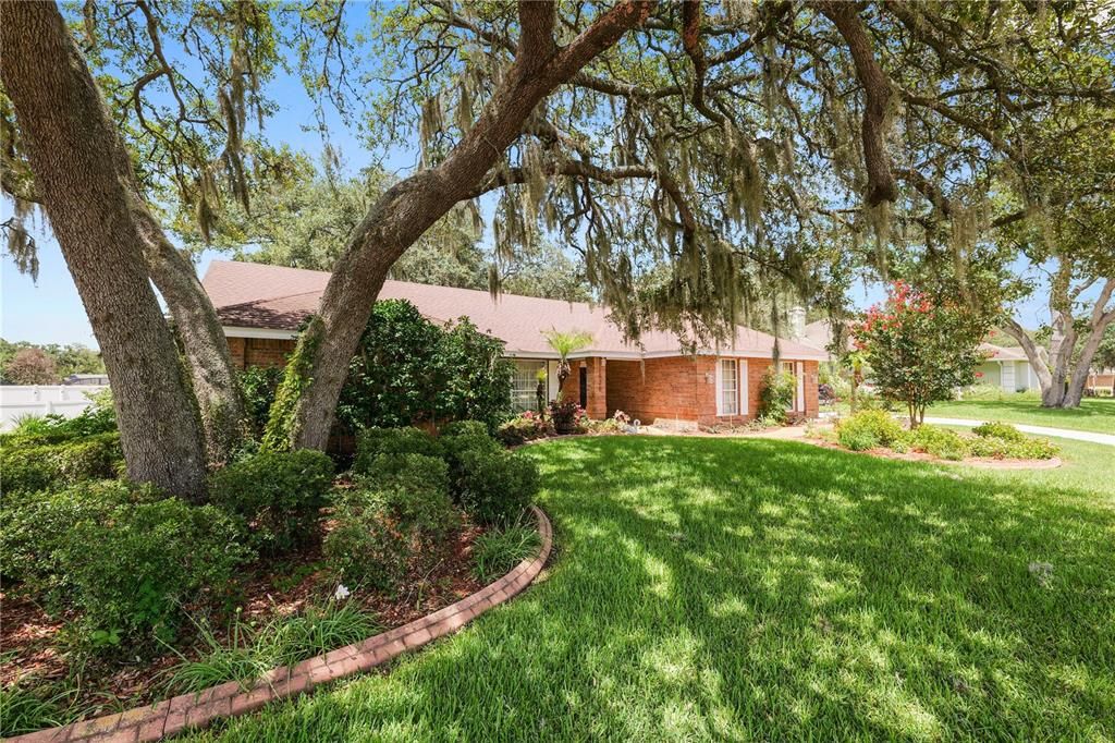 En Venta: $540,000 (3 camas, 2 baños, 2304 Pies cuadrados)
