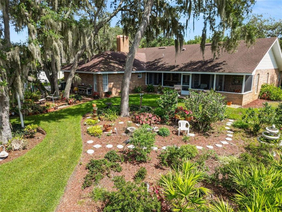 En Venta: $540,000 (3 camas, 2 baños, 2304 Pies cuadrados)