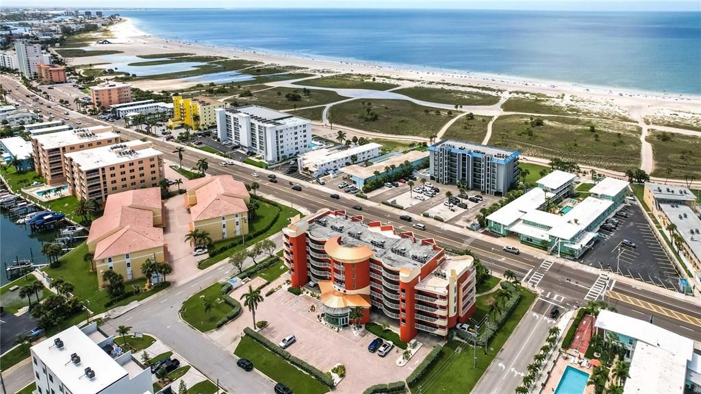 En Venta: $625,000 (2 camas, 2 baños, 914 Pies cuadrados)