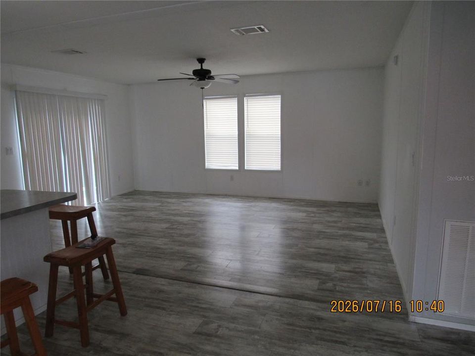 En Renta: $1,800 (5 camas, 3 baños, 2064 Pies cuadrados)
