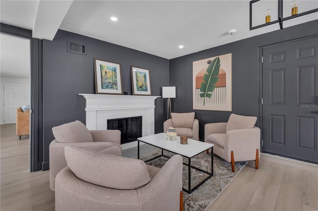 En Renta: $4,950 (5 camas, 3 baños, 2064 Pies cuadrados)