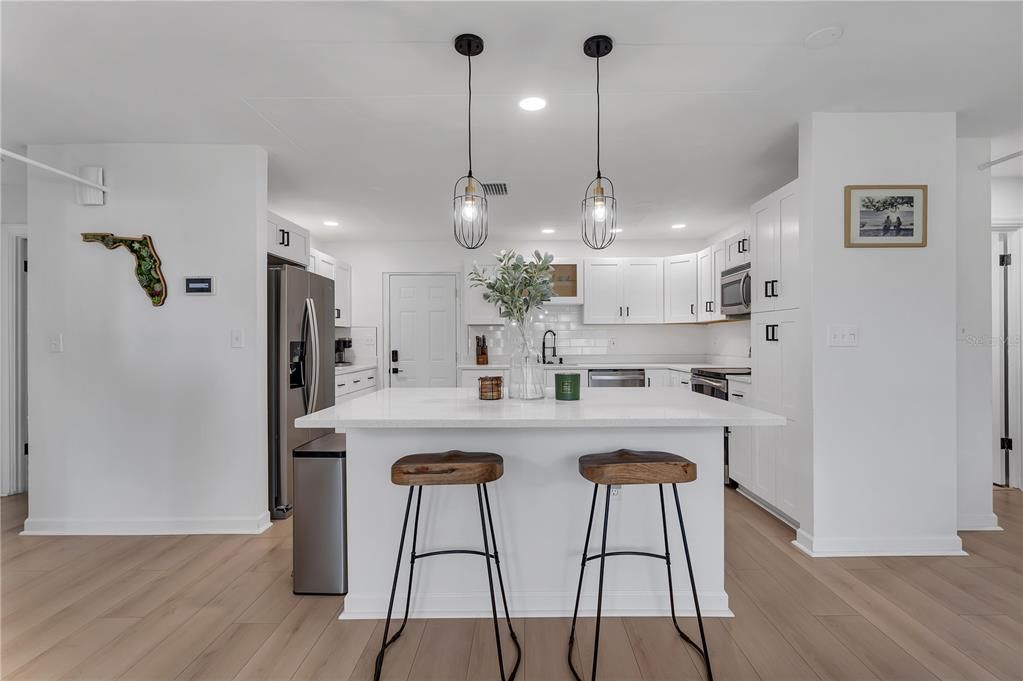 En Renta: $4,950 (5 camas, 3 baños, 2064 Pies cuadrados)