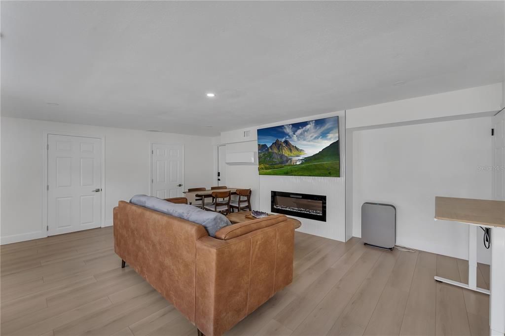 En Renta: $4,950 (5 camas, 3 baños, 2064 Pies cuadrados)