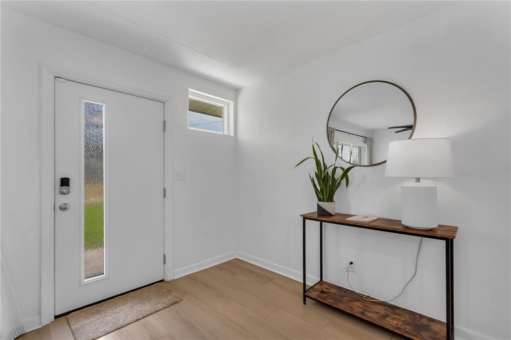 En Renta: $4,950 (5 camas, 3 baños, 2064 Pies cuadrados)