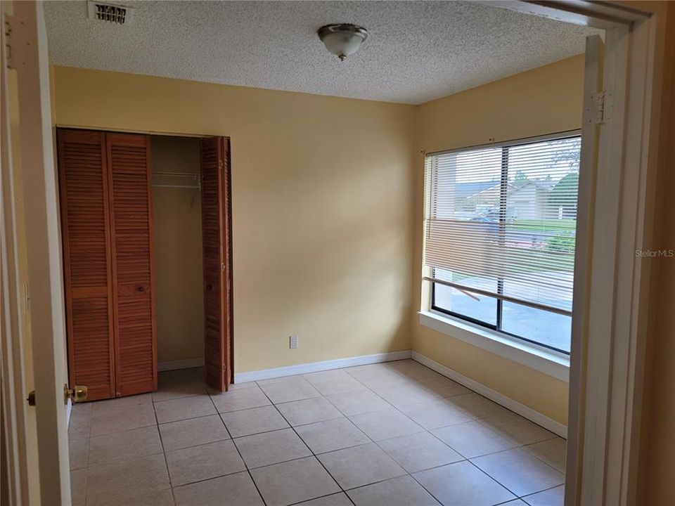 В аренду: $1,775 (4 спален, 2 ванн, 1435 Квадратных фут)