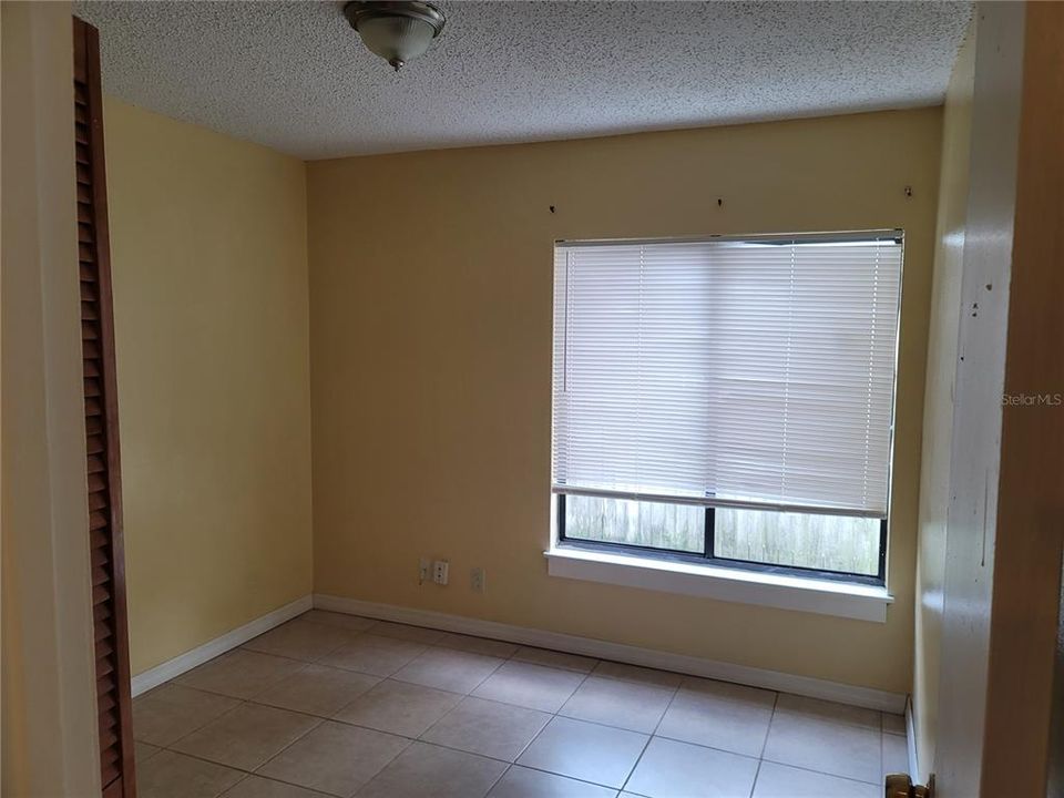 В аренду: $1,775 (4 спален, 2 ванн, 1435 Квадратных фут)