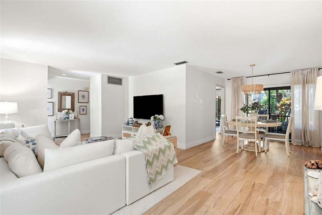 For Sale: $689,000 (4 beds, 2 baths, 2128 Square Feet)