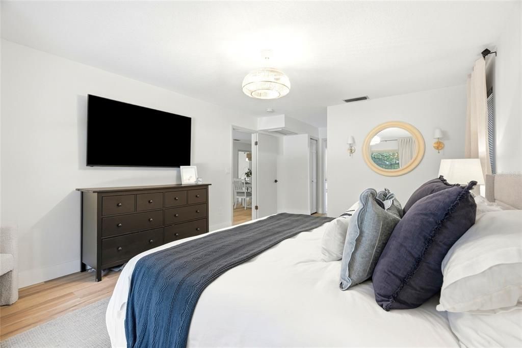 For Sale: $689,000 (4 beds, 2 baths, 2128 Square Feet)