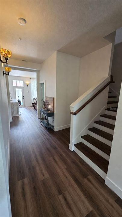 For Sale: $555,000 (3 beds, 2 baths, 1842 Square Feet)
