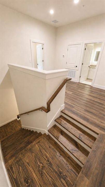 For Sale: $555,000 (3 beds, 2 baths, 1842 Square Feet)