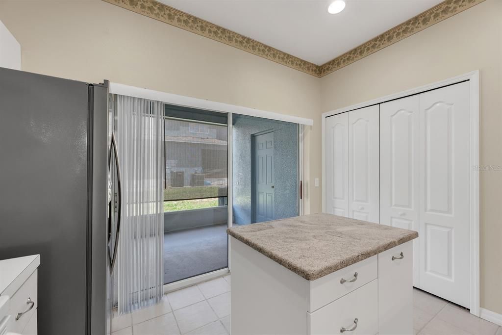 В аренду: $1,800 (2 спален, 2 ванн, 1152 Квадратных фут)