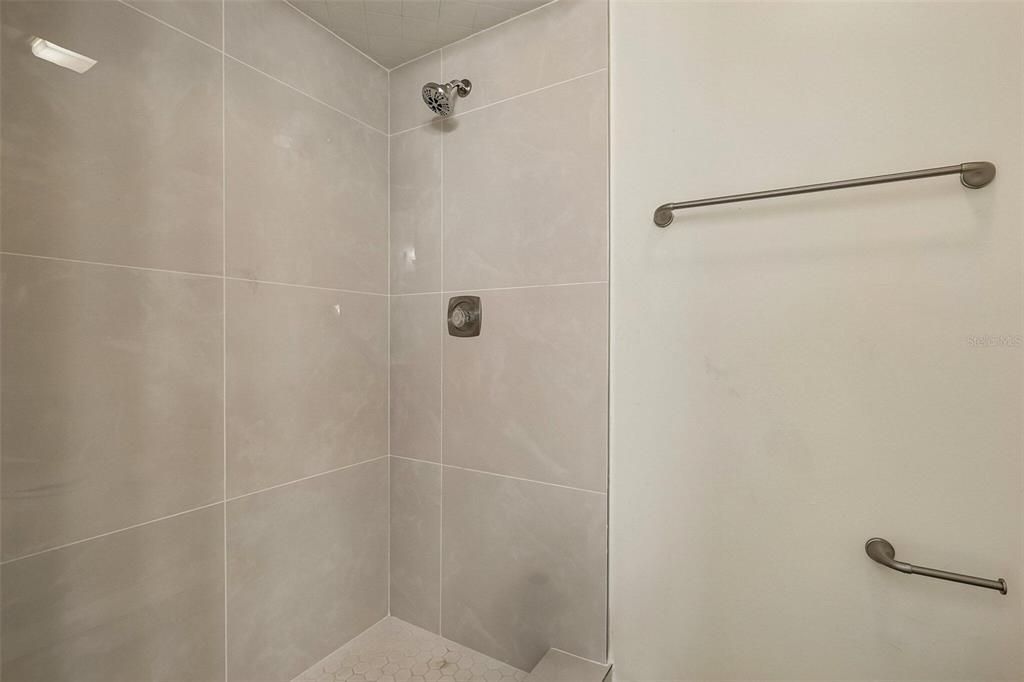 En Venta: $299,000 (3 camas, 2 baños, 1542 Pies cuadrados)