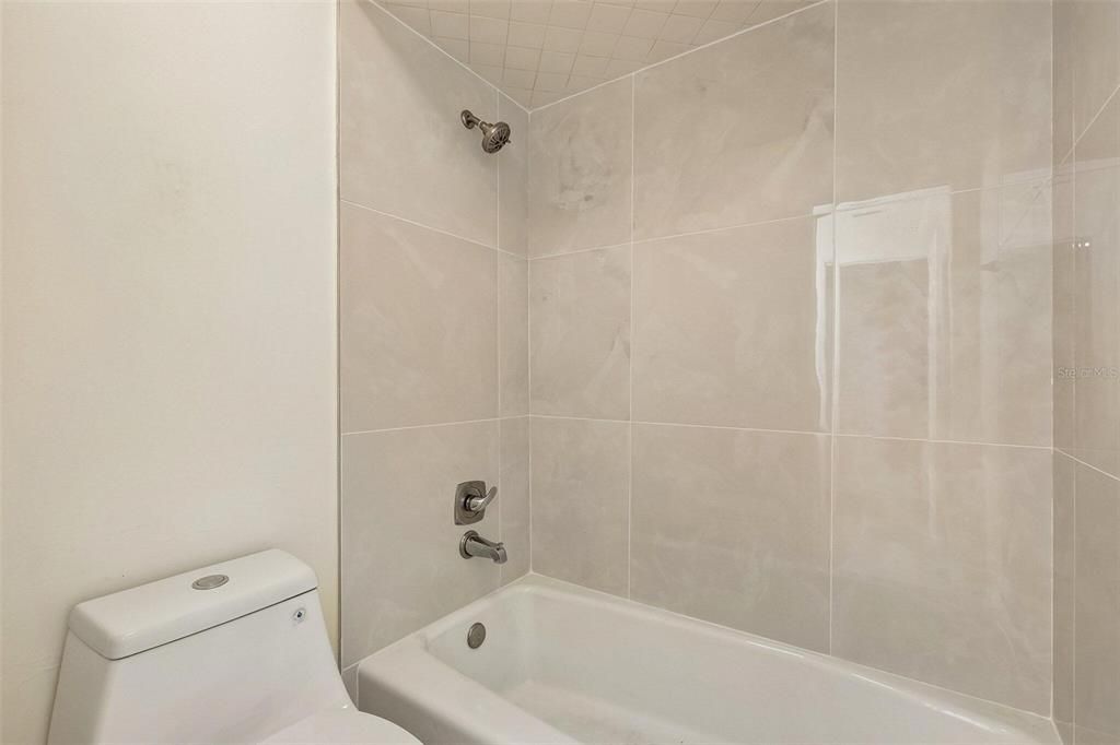 En Venta: $299,000 (3 camas, 2 baños, 1542 Pies cuadrados)