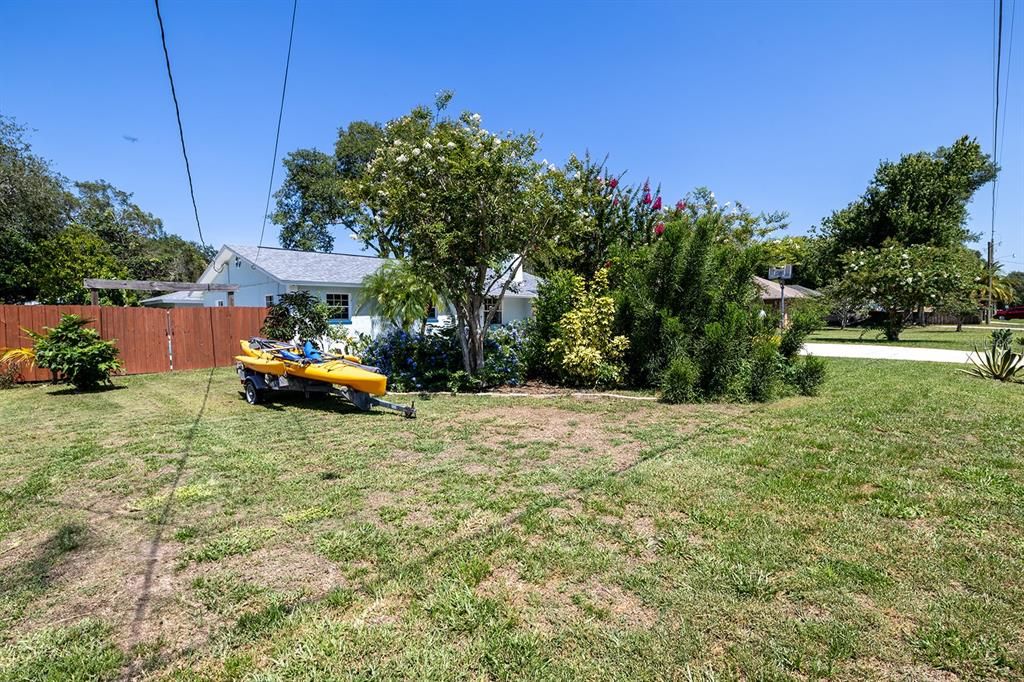 En Venta: $449,000 (4 camas, 3 baños, 1638 Pies cuadrados)