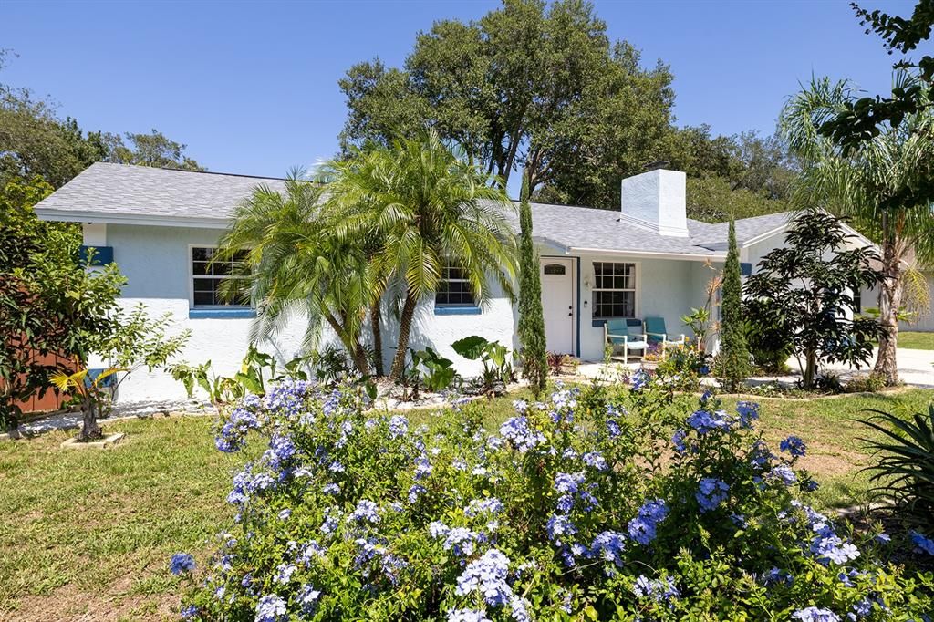 En Venta: $449,000 (4 camas, 3 baños, 1638 Pies cuadrados)