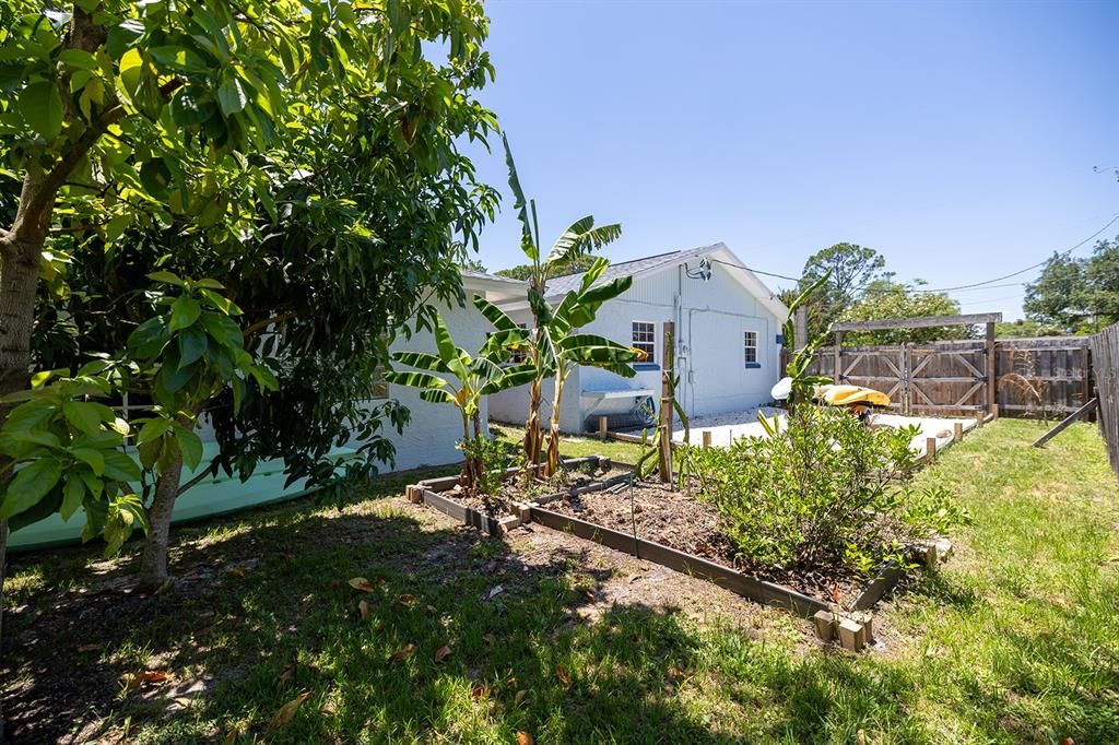 En Venta: $449,000 (4 camas, 3 baños, 1638 Pies cuadrados)