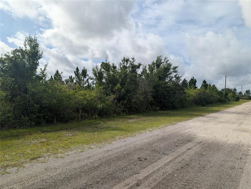 En Venta: $18,000 (0.55 acres)