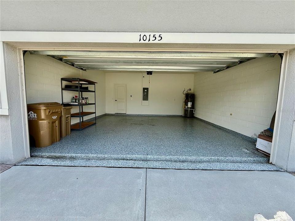 En Venta: $449,900 (4 camas, 2 baños, 1995 Pies cuadrados)