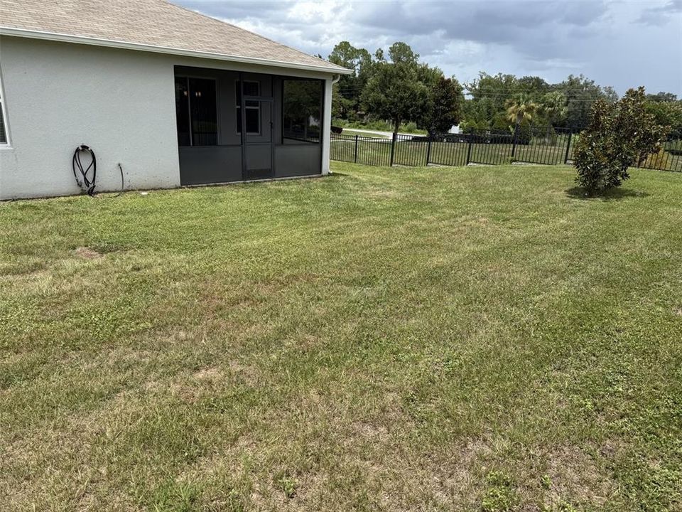 : $465,000 (4 beds, 2 baths, 1995 Square Feet)