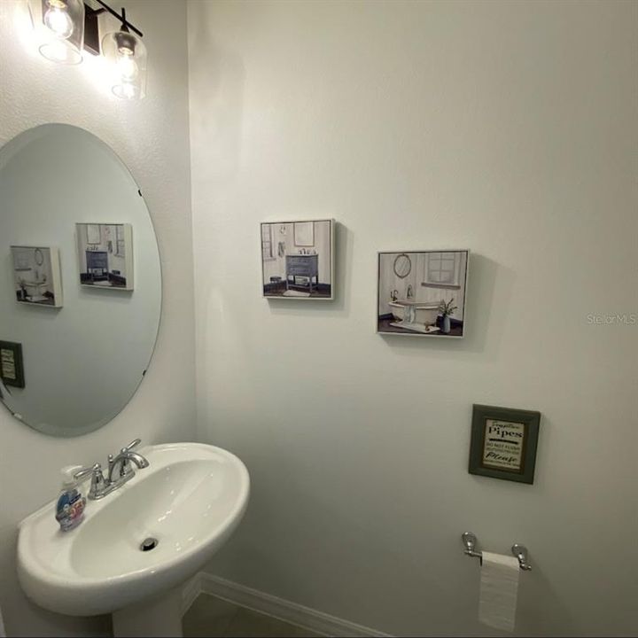 En Venta: $338,990 (3 camas, 2 baños, 1624 Pies cuadrados)