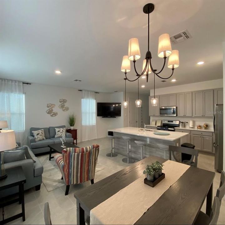 En Venta: $338,990 (3 camas, 2 baños, 1624 Pies cuadrados)