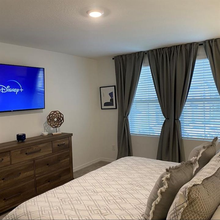 En Venta: $338,990 (3 camas, 2 baños, 1624 Pies cuadrados)