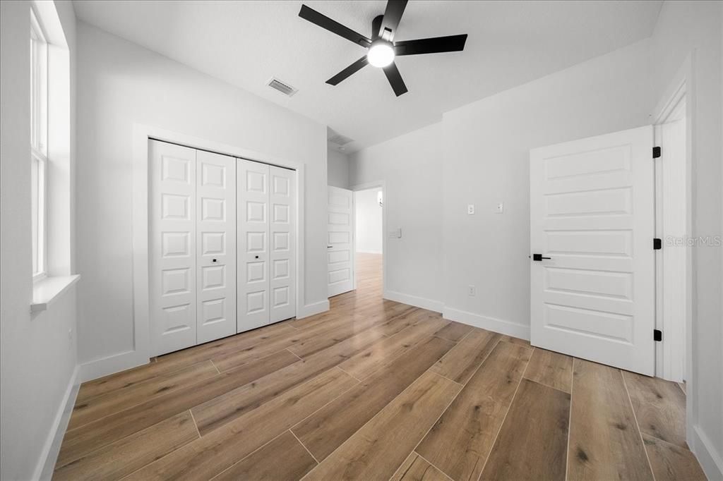 En Venta: $495,000 (4 camas, 3 baños, 2053 Pies cuadrados)