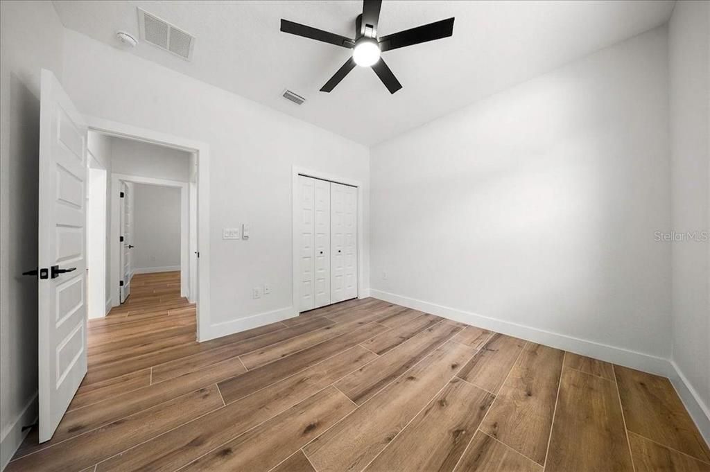 En Venta: $495,000 (4 camas, 3 baños, 2053 Pies cuadrados)