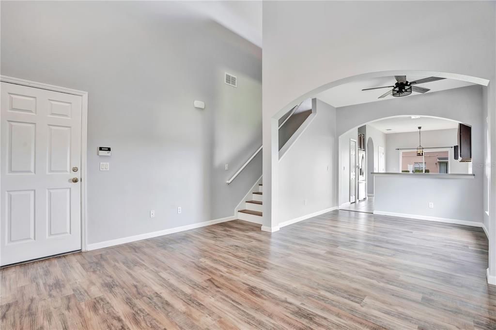 En Venta: $400,000 (4 camas, 2 baños, 1730 Pies cuadrados)
