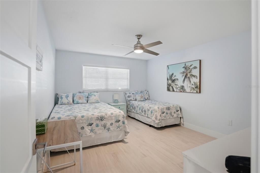 Active With Contract: $369,000 (2 beds, 2 baths, 1350 Square Feet)