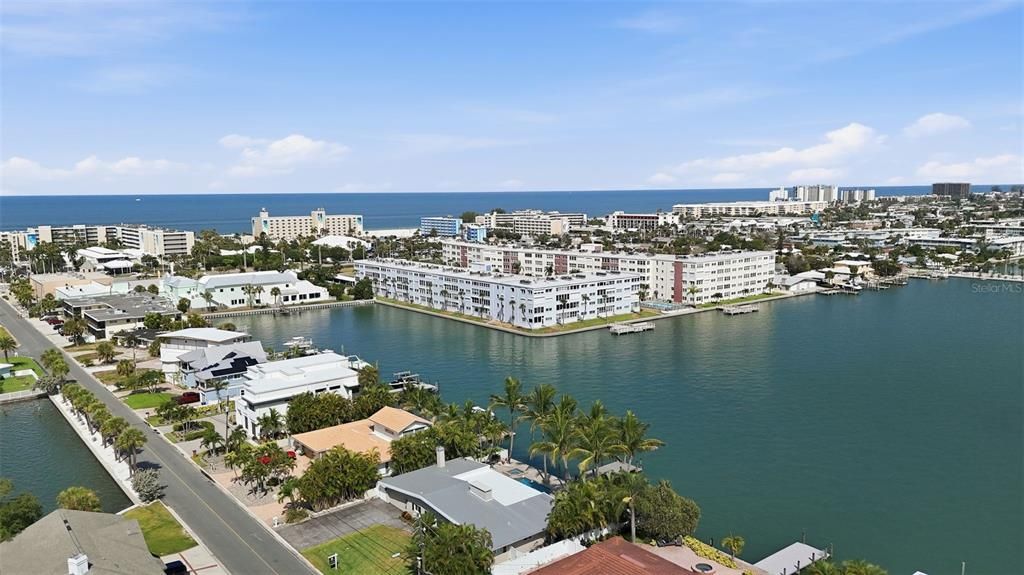 Active With Contract: $369,000 (2 beds, 2 baths, 1350 Square Feet)