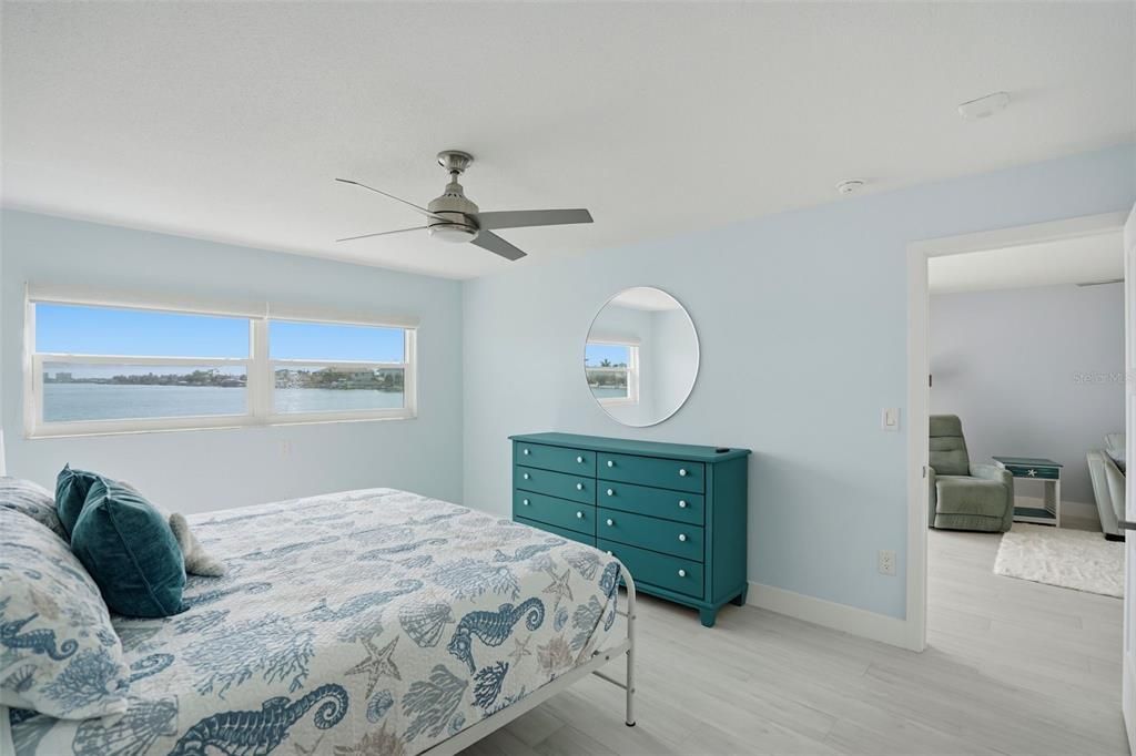 Active With Contract: $369,000 (2 beds, 2 baths, 1350 Square Feet)